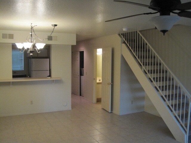 Foto del edificio - 715 S Ext Rd