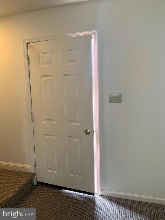 Building Photo - 207 N Linden Ave