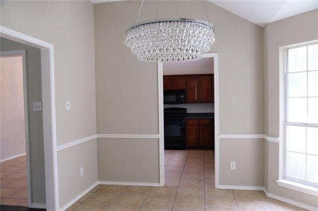 Building Photo - 1402 White Wing Ct