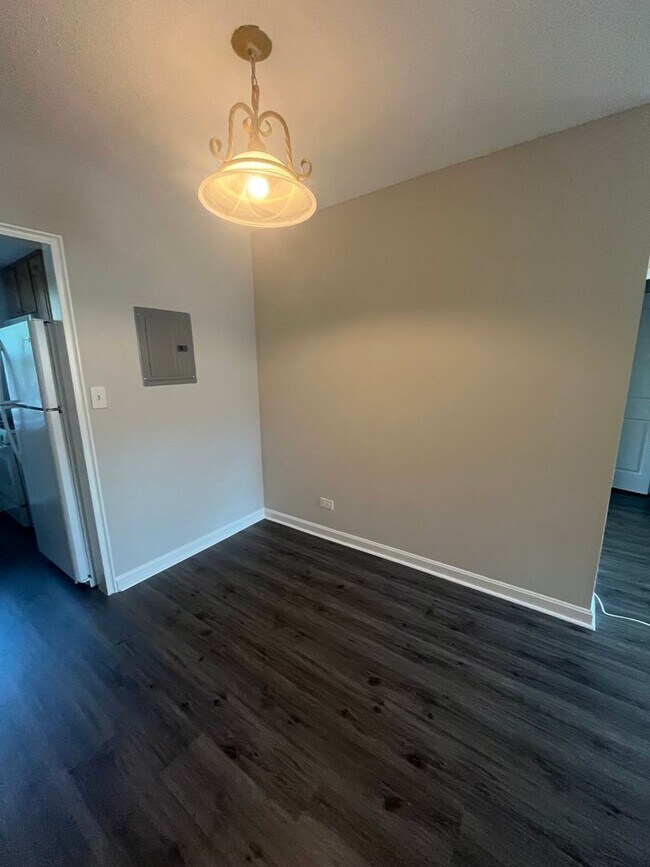 Foto del edificio - 212 N George Mason Dr