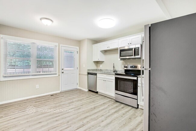 Building Photo - 5 Wellspring Point