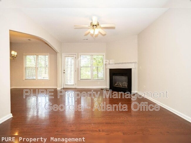 Foto del edificio - 5905 Oakbrook Lake Ct