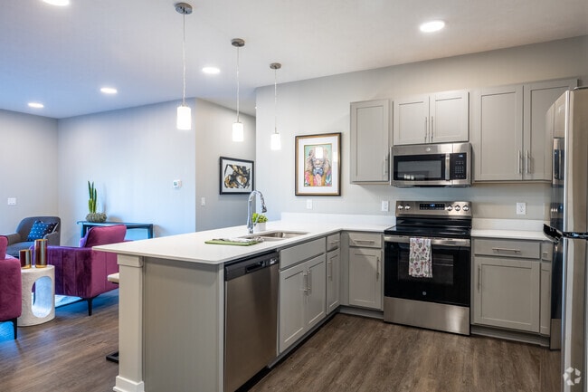 Interior Photo - VUE19