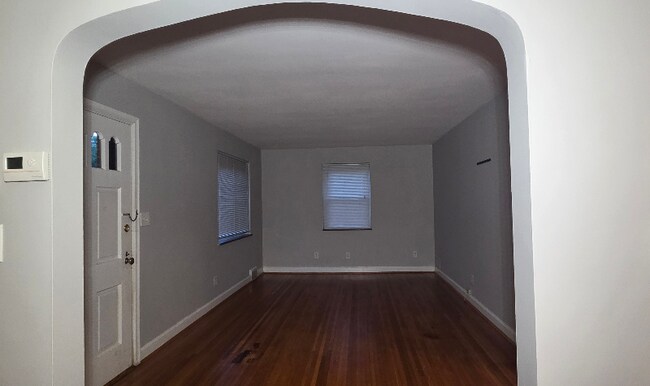 Foto del edificio - 2747 McKinley Ave