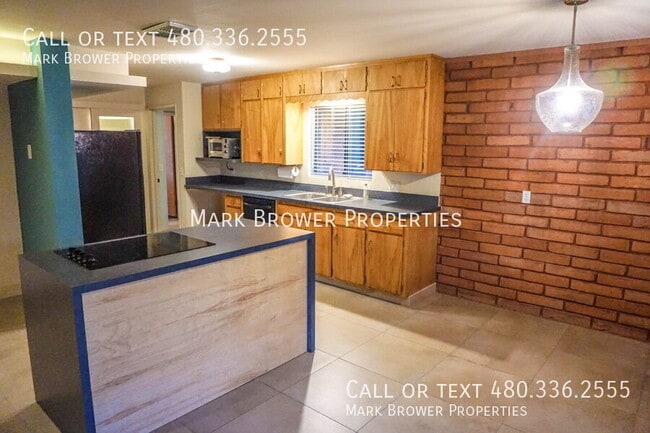 Foto del edificio - 505 E Loma Vista Dr