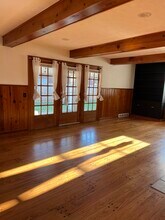 Building Photo - 510 Maple Dr