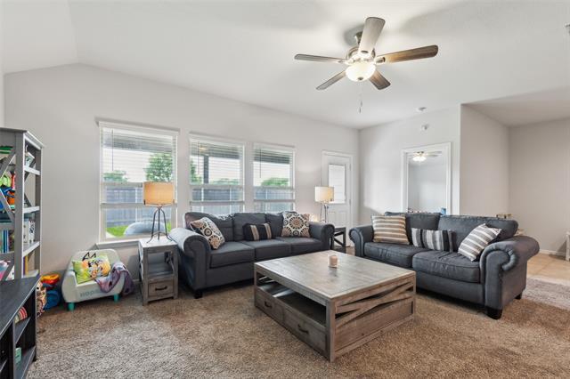 Foto del edificio - 16417 Marinette Ct