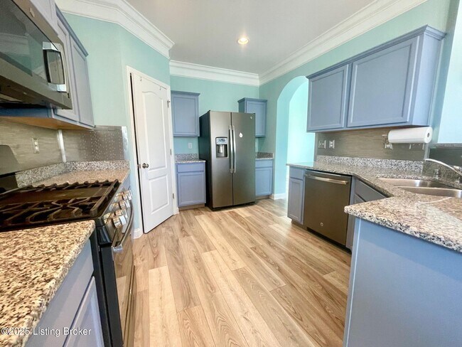 Foto del edificio - 2428 Cherry Creek Rd