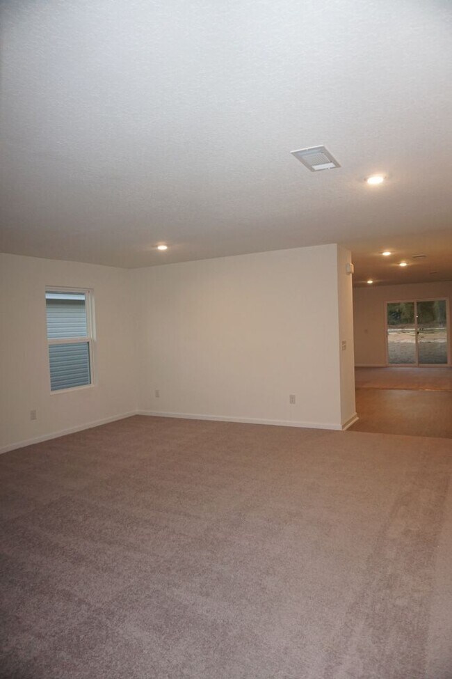 Foto del edificio - 4 Bedroom FOR RENT in Milton, FL