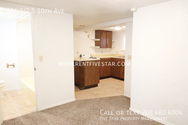 Foto del edificio - 616 1/2 S 10th Ave-