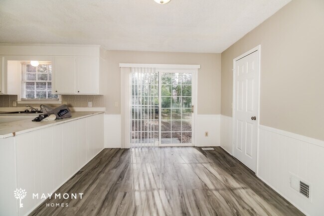 Foto del edificio - 301 Maid Stone Rd