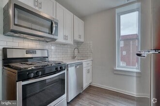 Building Photo - 2324 Callow Ave