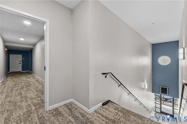Foto del edificio - 1420 Ewing Pk Lp