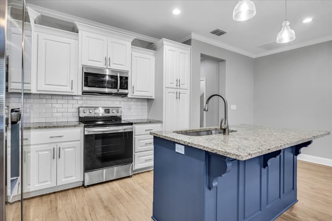 Building Photo - 10664 Washita Dr