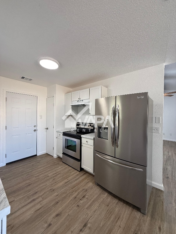 Building Photo - 11411 Big Elk Dr