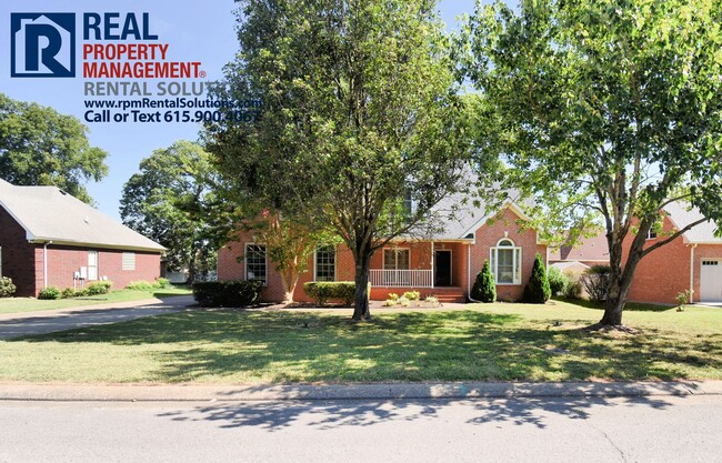 Building Photo - Amazing 4 bd all brick home with attached ...