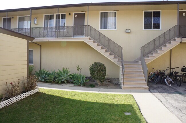 Building Photo - 2515 Arlington Ave