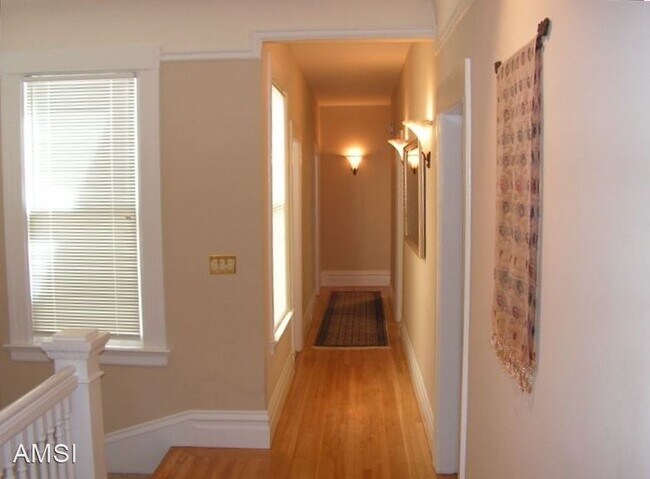 Foto del edificio - 2 br, 1.5 bath House - 1115 Lincoln Way