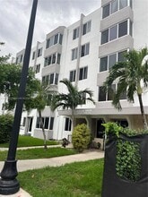 Building Photo - 250 180th Dr