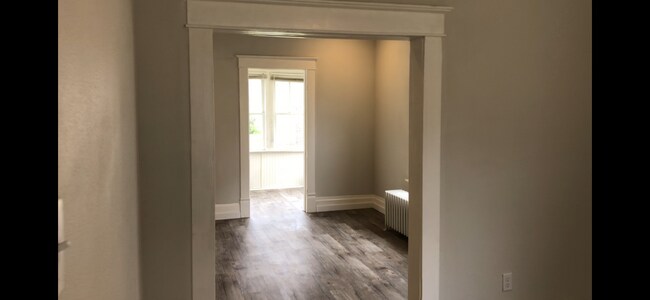 Foto del edificio - 210 Dixon Ave