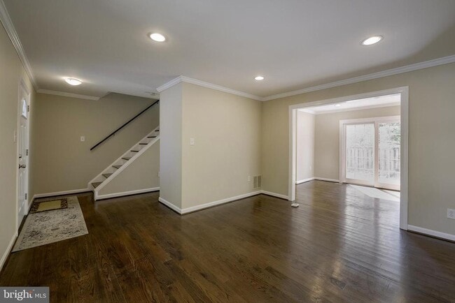 Building Photo - 4 Ritchfield Ct