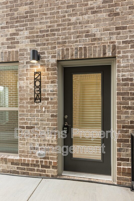 Foto del edificio - 203a Folsom Pass