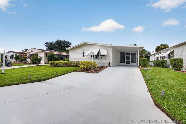 Foto del edificio - 7640 SE Shenandoah Dr