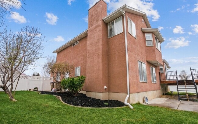 Photo - 186 Harvest Berry Pl House