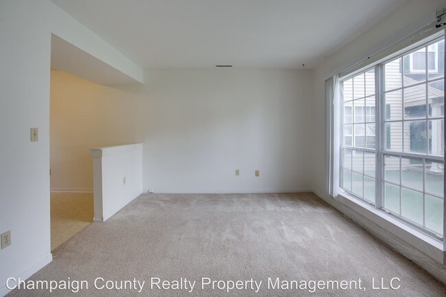Building Photo - 2 br, 1.5 bath House - 2904-B W. John St.
