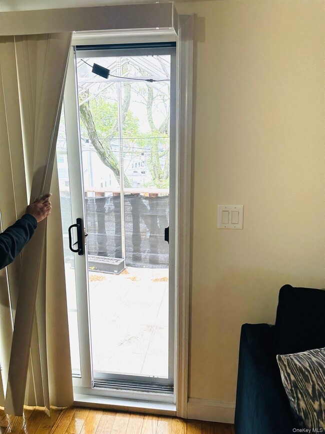 Building Photo - 114-32 168th St