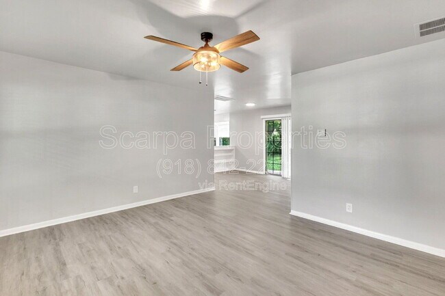 Foto del edificio - 1809 S Birch Ave