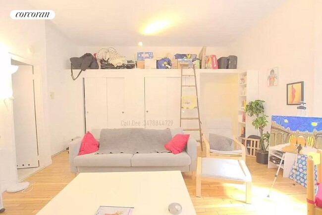 Foto del edificio - 866 West End Ave