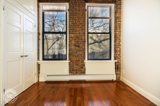 Building Photo - 206 Wyckoff Ave