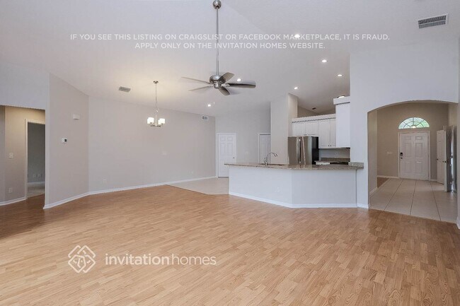 Building Photo - 2618 Brookville Dr