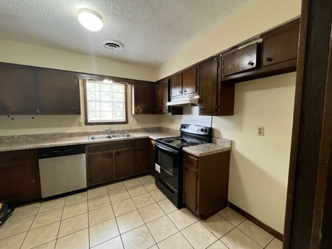 Foto del edificio - Renovated 3 Bedroom 2 Bath Home for Rent!!