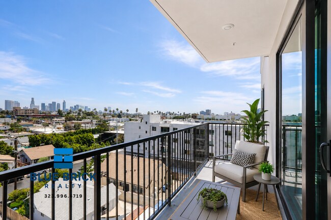 Foto del edificio - 326 Robinson St