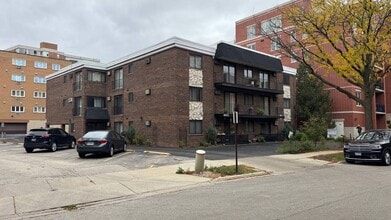 Building Photo - 1650 Mill St