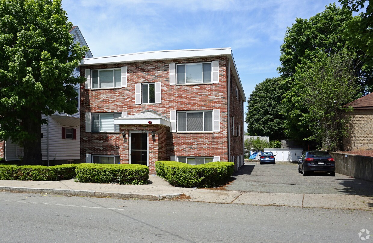 Foto principal - 261 River St