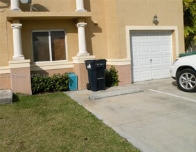 Building Photo - 10981 NW 88th Terrace