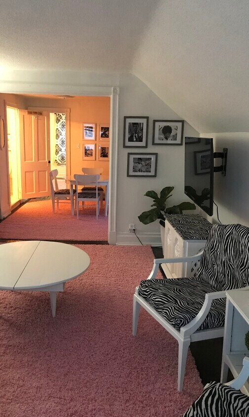 424 Cedar St Unit 3, Sault Sainte Marie, MI 49783 Apartments in Sault