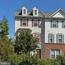 Building Photo - 18322 Woodhouse Ln