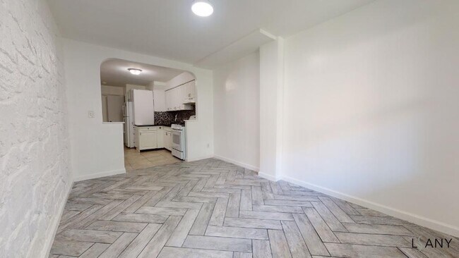 Foto del edificio - 2759 Bronxwood Ave