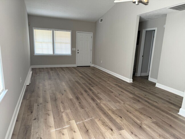 Foto del edificio - 1523 Pine Cone Ln NW
