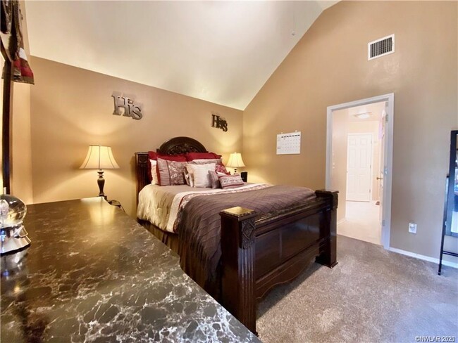 Foto del edificio - 7608 Redwood Ln