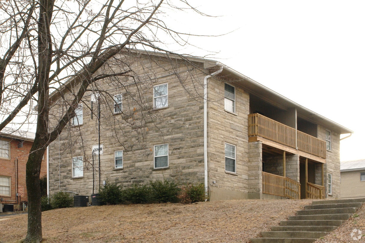2008 Terril Ln, Louisville, KY 40218 Apartments in Louisville, KY