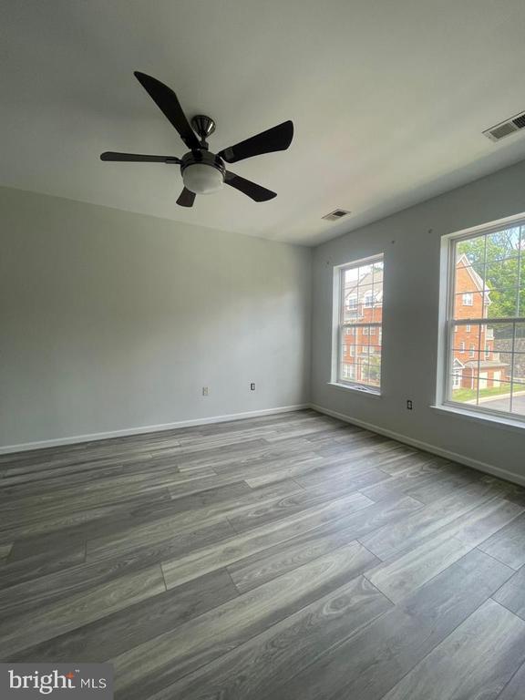 Building Photo - 9713 Handerson Pl