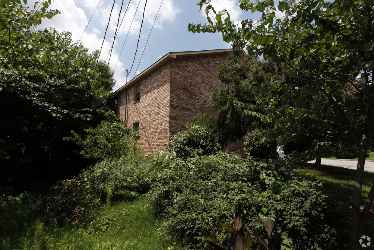 Building Photo - Park West II