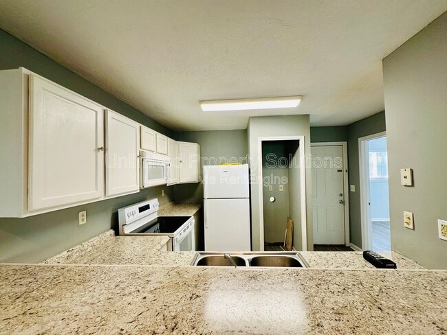 Building Photo - 209 Sunn Aire Ct