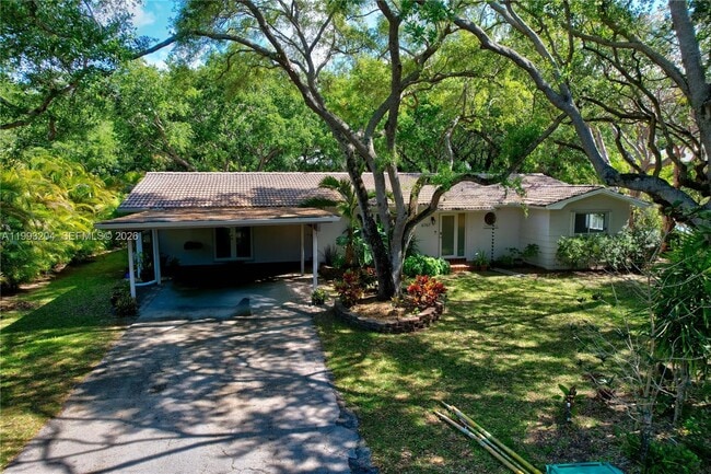 Foto del edificio - 6767 SW 154th St