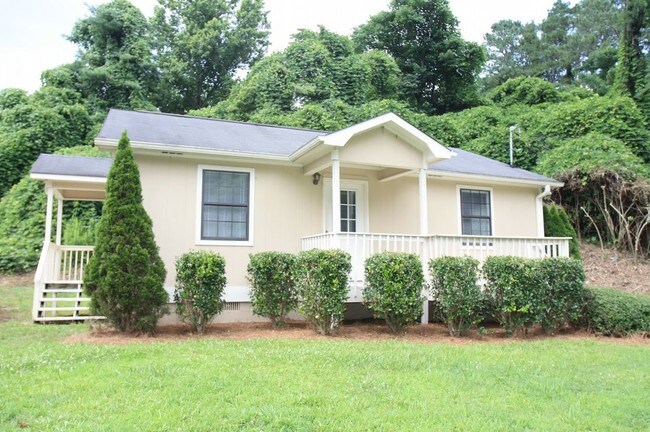 Building Photo - 2 Bed 2 Bath in Town Ellijay